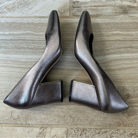 Vintage Karl Lagerfeld Sabrina Metallic Silver Leather Pumps, Size 8.5 - Picture 5 of 11